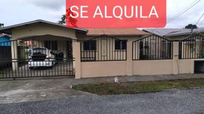 SE ALQUILA CASA