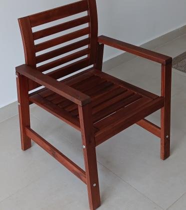 Silla de madera Importada / 2 disponibles