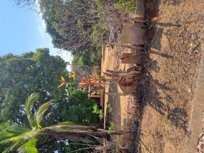 Venta de casa con terreno de 4992 M²