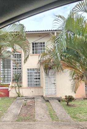 ALQUILO DUPLEX CÉNTRICA EN ARRAIJÁN