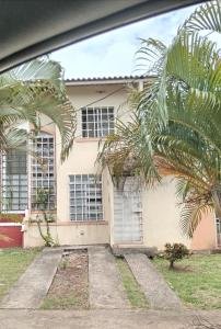 ALQUILO DUPLEX CÉNTRICA EN ARRAIJÁN
