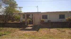 SE VENDE CASA EN LAS GUABAS DEL VALLE DE ANTON