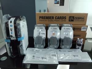 Impresora de Carnet Zebra ZC100