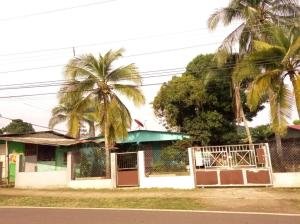 Vendo terreno con casa ( necesita mejoras) en el Nazareno de Chorrera